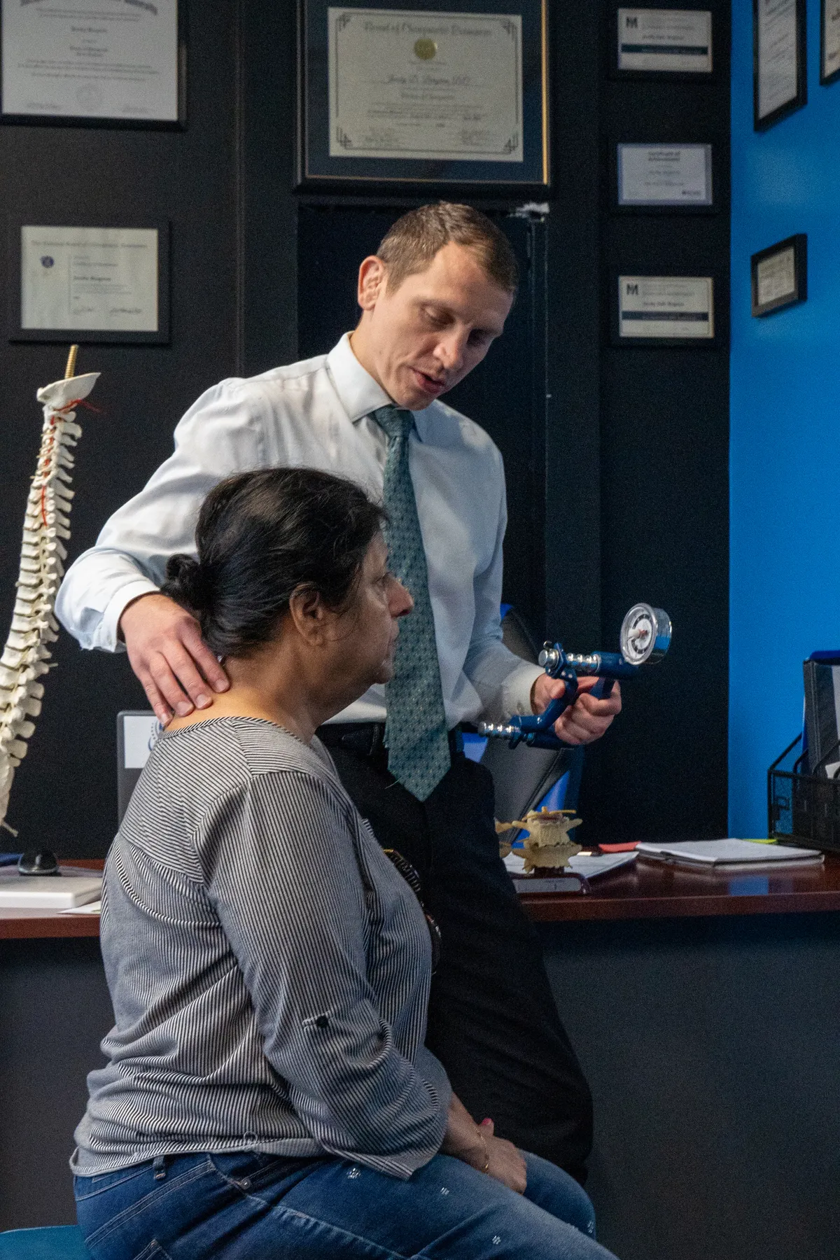 Chiropractic adjustment spinal manipulation back pain relief at Stonelake Chiropractic in Austin